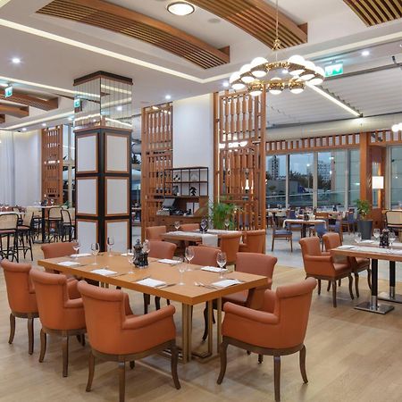 Doubletree By Hilton Istanbul Atasehir Hotel & Conference Centre المظهر الخارجي الصورة