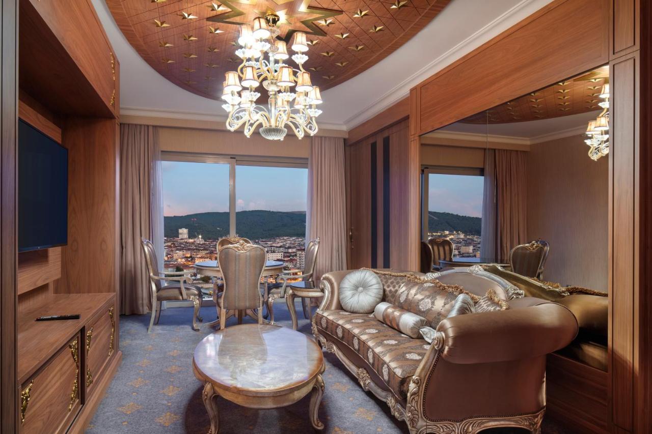 Doubletree By Hilton Istanbul Atasehir Hotel & Conference Centre المظهر الخارجي الصورة