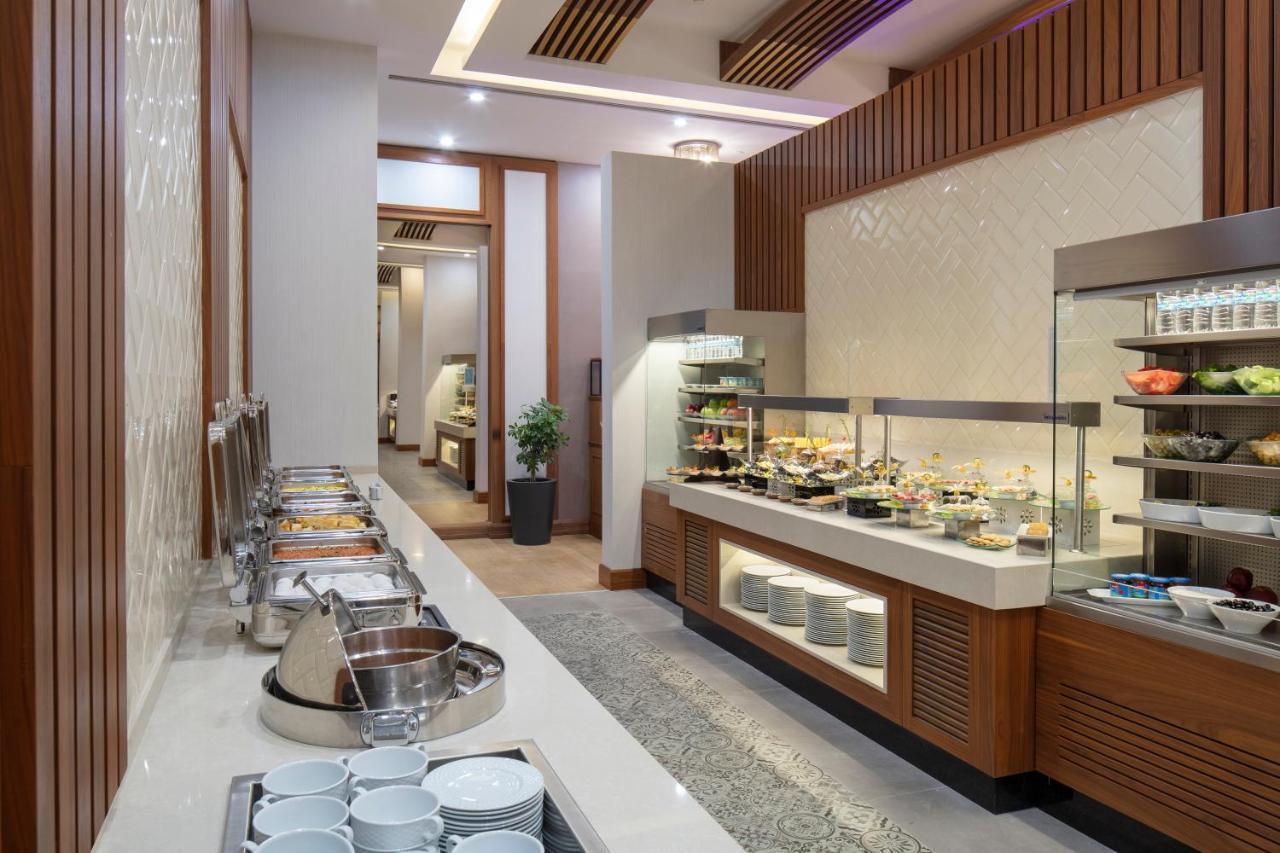 Doubletree By Hilton Istanbul Atasehir Hotel & Conference Centre المظهر الخارجي الصورة